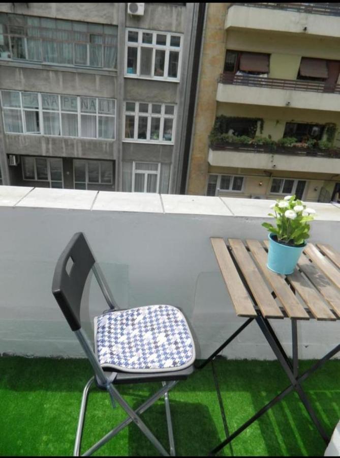 Studio Central Calea Victoriei Apartment Bukares Bagian luar foto